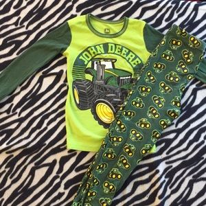 John Deere pajama set- size 5